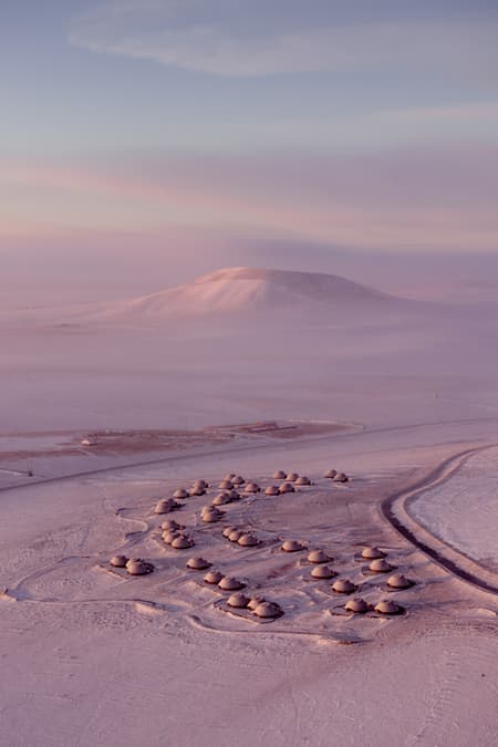 Volcano-In Hotel of Arrivals